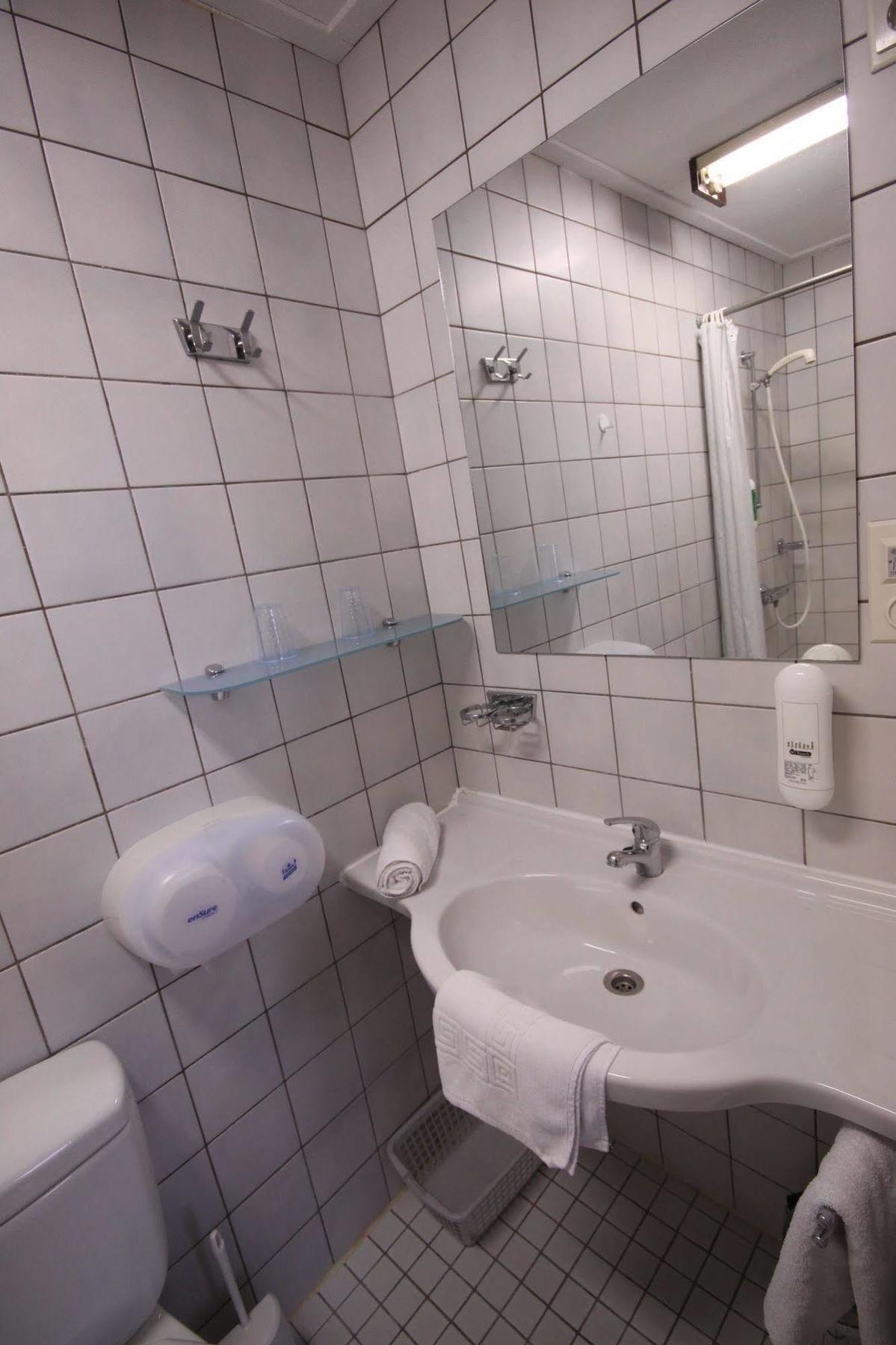 De Wijde Landen Hotell Koudekerke Exteriör bild